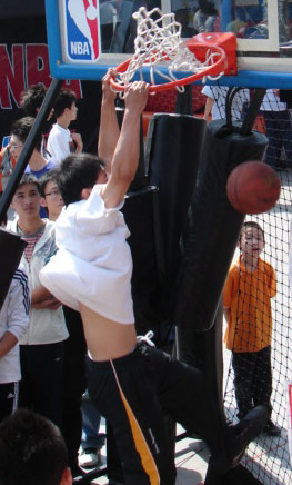 足球培养更 足球培养更